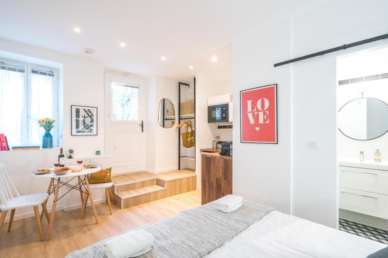 Studio Terrasse Privee 5 Min To Eiffel Tower ปารีส ภายนอก รูปภาพ